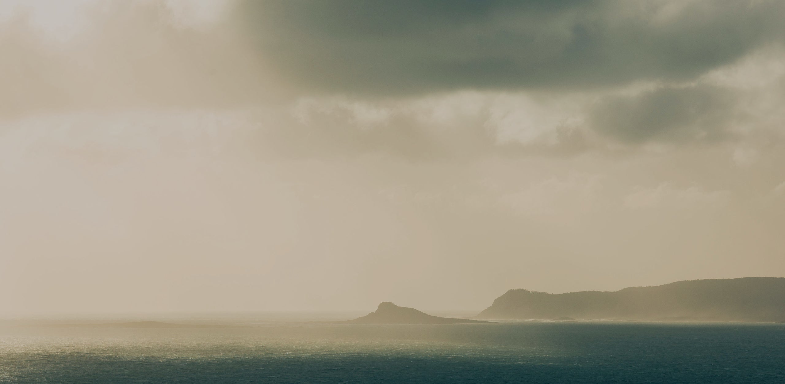 KING ISLAND 
RAIN - SKY 05