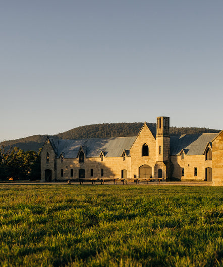 LARK Distillery, Pontville